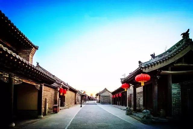 拜仁vs奥格斯堡首发：戴尔首次先发！凯恩、萨内、穆西亚拉出战